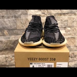 Yeezy 350 Carbon